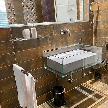 Bianca Apartman Como